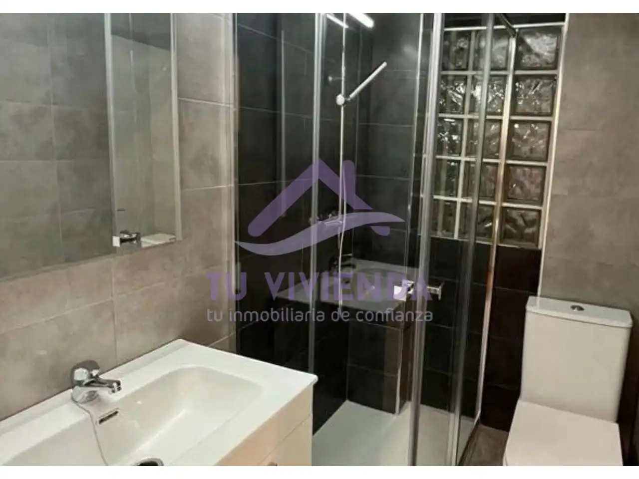 Baño de Piso en venta en Valladolid con Calefacción y Amueblado