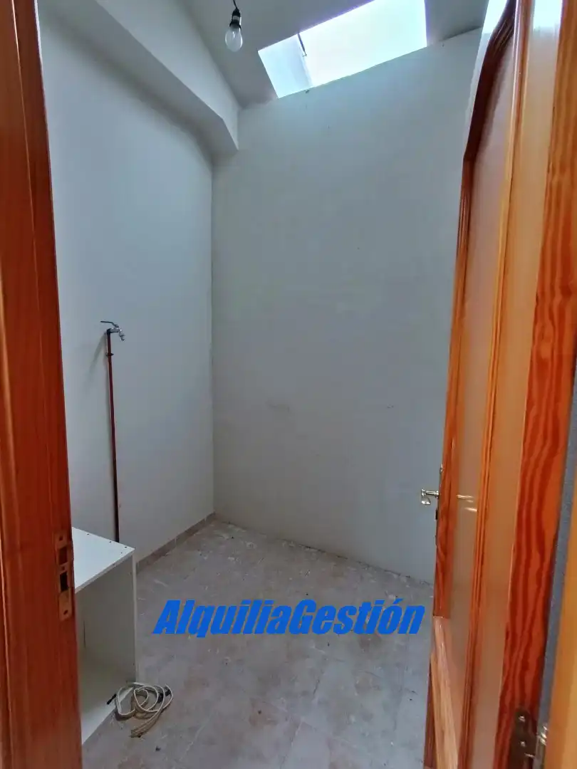 Baño de Piso en venta en Alovera con Aire acondicionado, Calefacción y Trastero