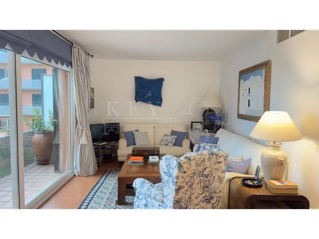 Sala de estar de Apartamento en venta en Ciutadella de Menorca con Aire acondicionado, Calefacción y Jardín privado