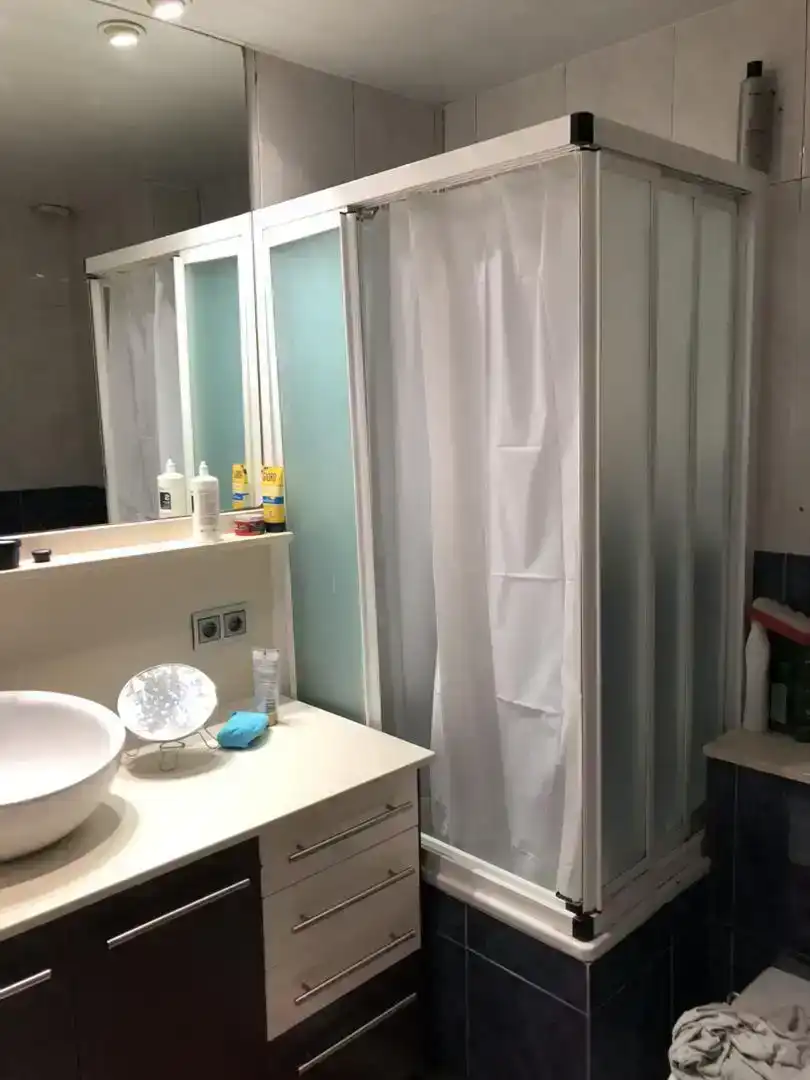 Bathroom of Flat for rent in El Prat de Llobregat  with Parquet flooring, Furnished and Balcony