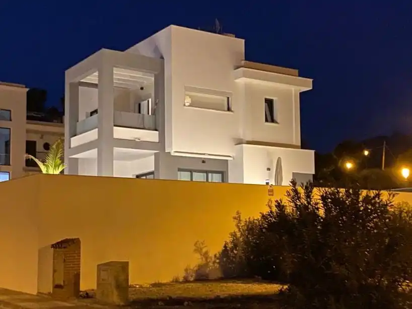 Vista exterior de Casa o xalet en venda en Avda Pescia - Ctra de Frigiliana