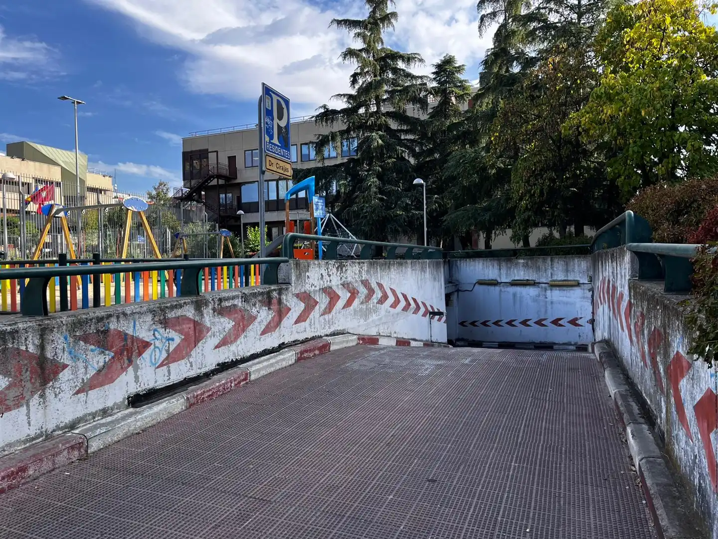Vista exterior de Garatge en venda en Madrid