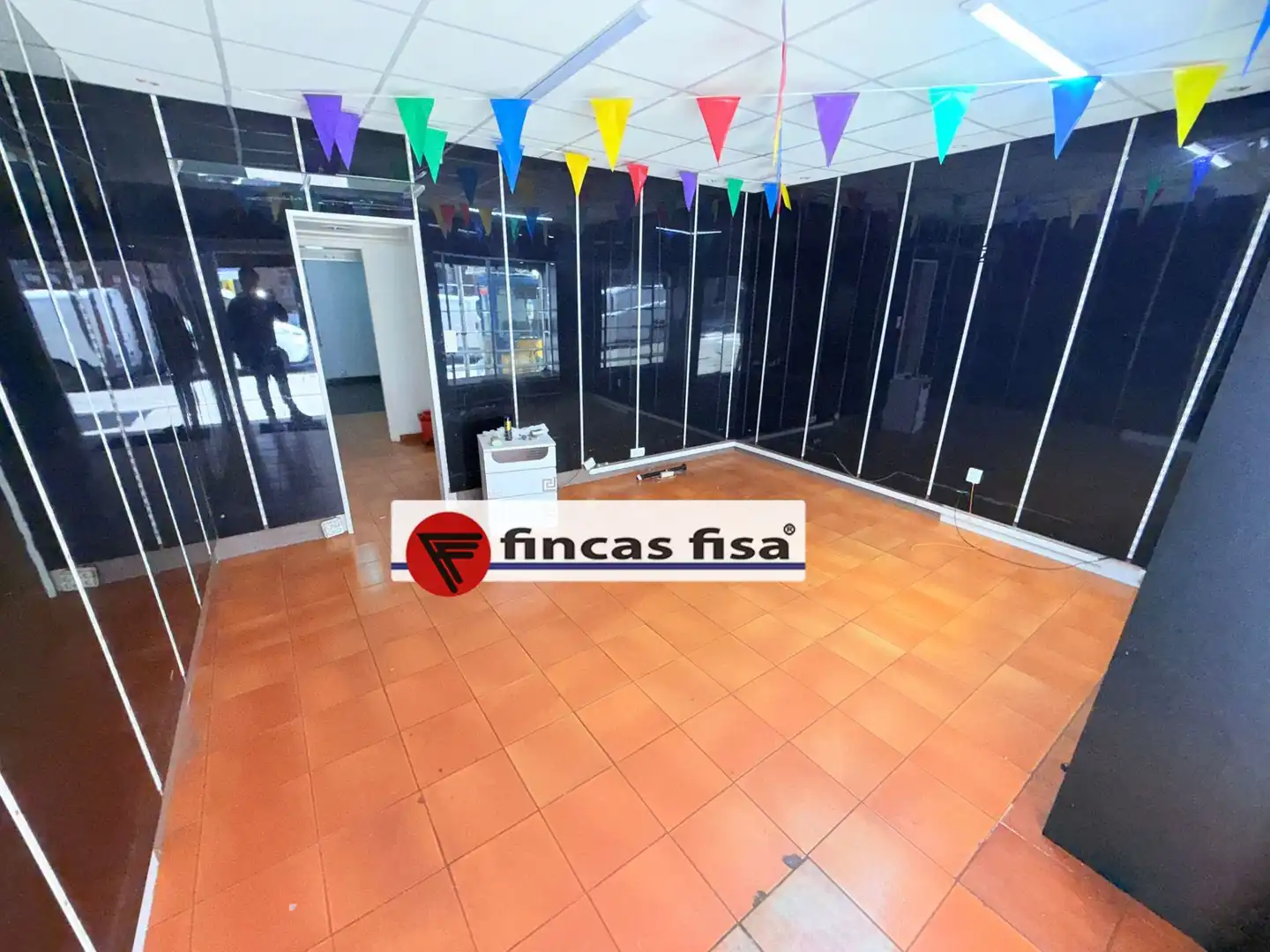Local comercial de lloguer a Centre - Nucli Antic, imagen 3