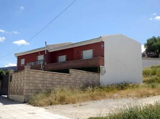 Piso en venta en Avenida De La Paz 5