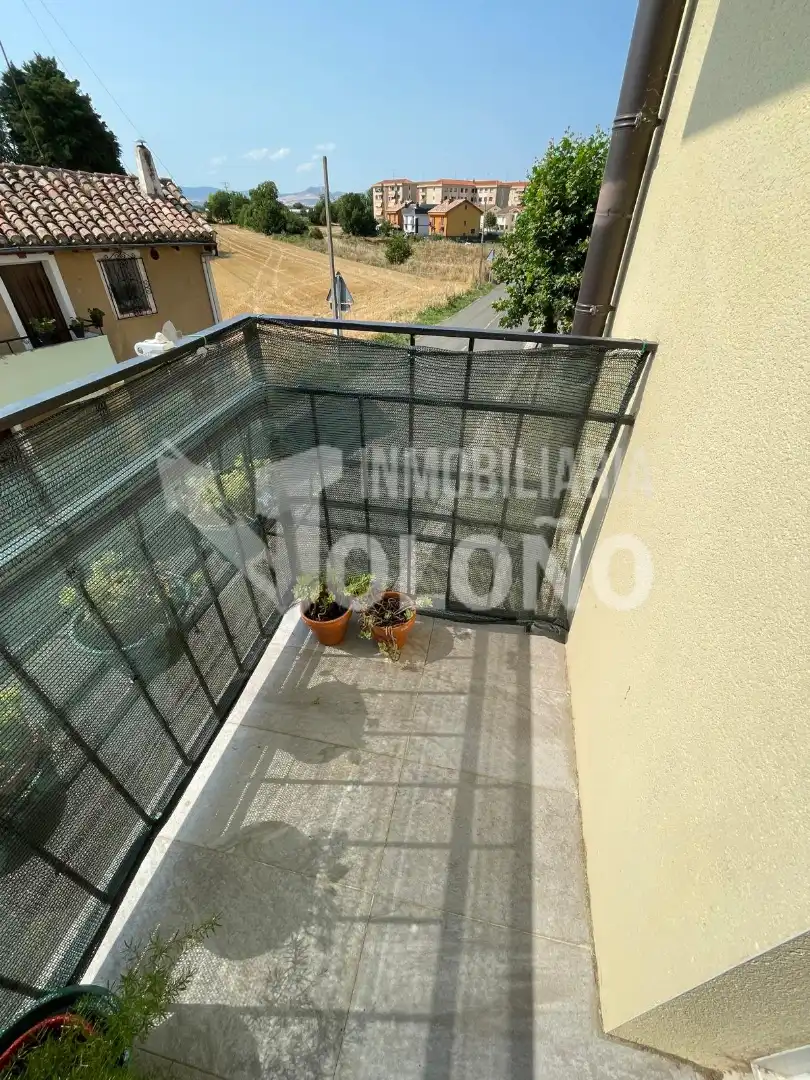 Terraza de Apartamento en venta en Casalarreina con Calefacción, Parquet y Amueblado