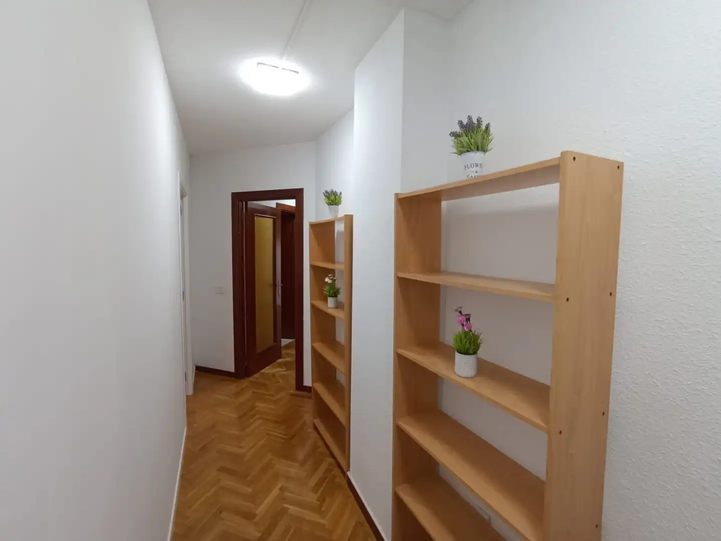 Room in Carretera de Torrelodones, 30, Casa Amarilla