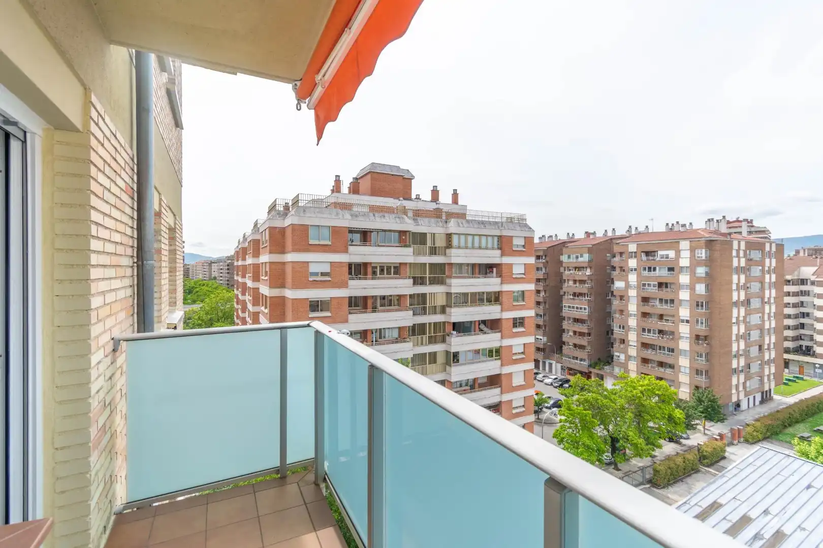 Terraza de Piso en venta en  Pamplona / Iruña con Calefacción, Amueblado y Balcón