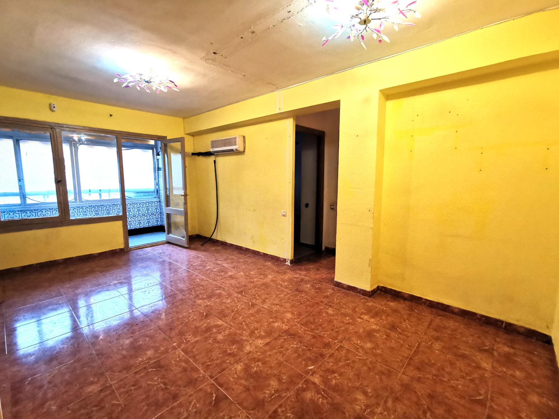 Flat for sale in Calle Pelayo, La Trinidad, Centro