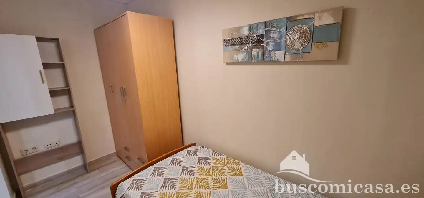 Dormitori de Planta baixa de lloguer en Linares amb Moblat