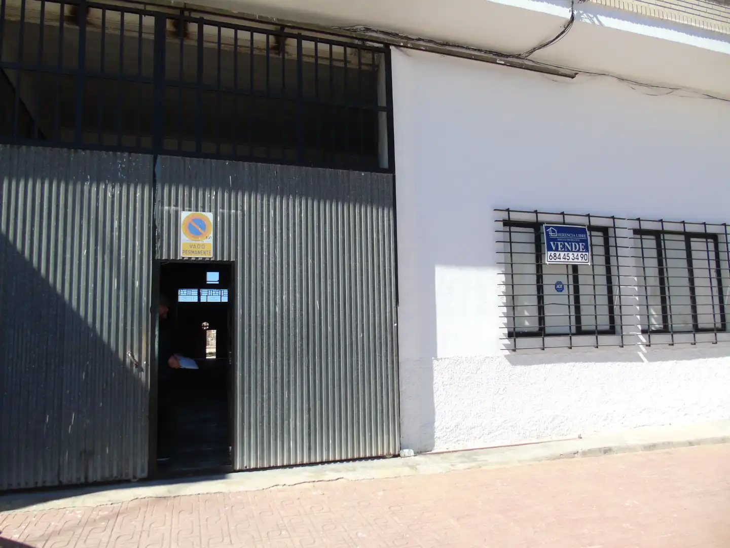 Industrial buildings for sale in Ceutí
