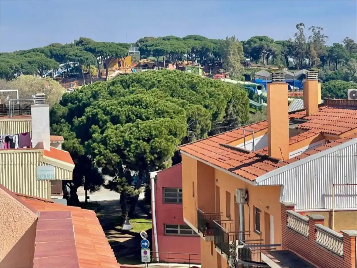 Vista exterior de Pis en venda en Palafolls amb Aire condicionat i Balcó
