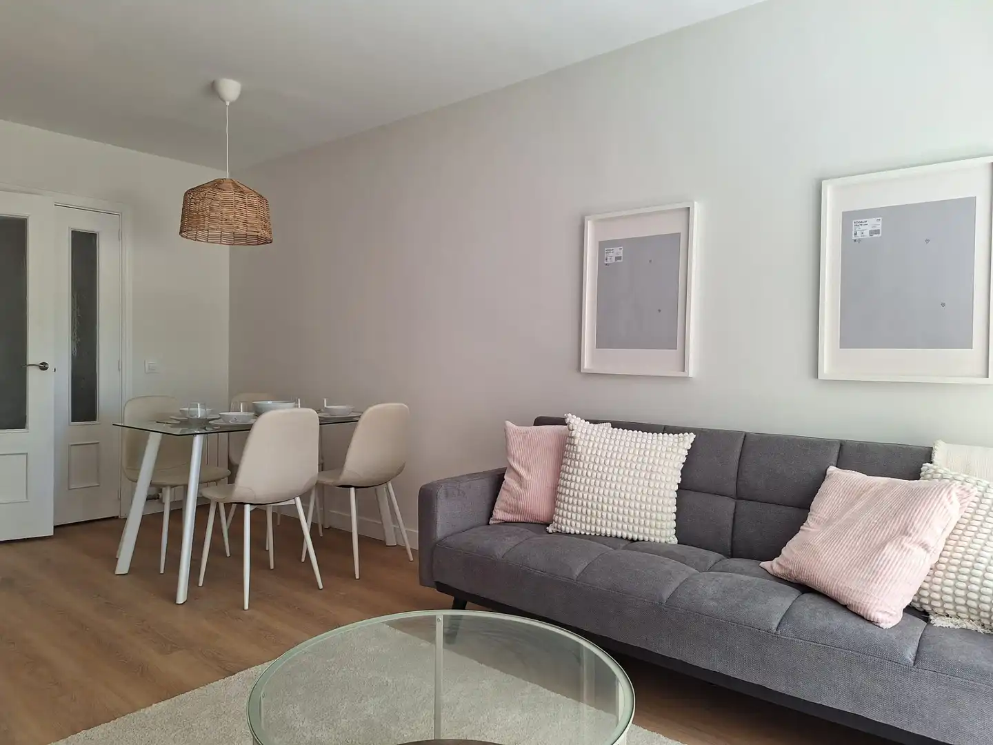 Sala d'estar de Pis de lloguer en Villanueva de la Cañada amb Calefacció i Moblat