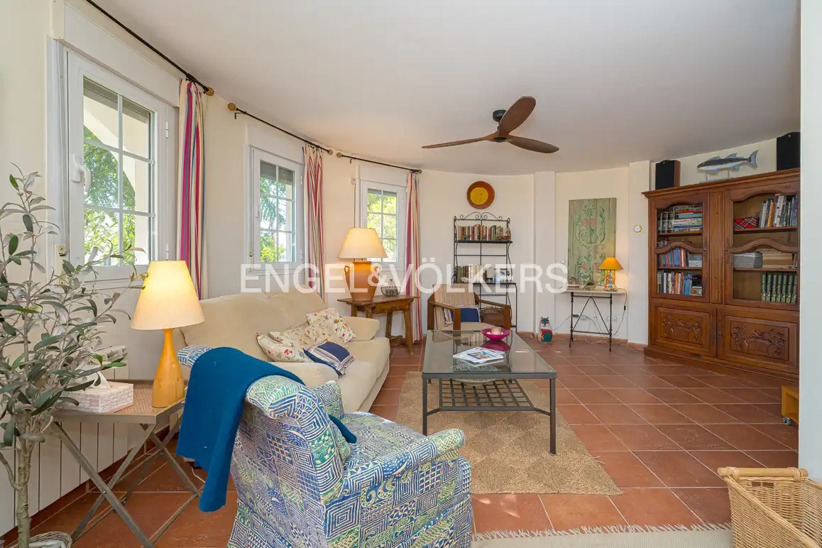 Living room of Houses for sale in Villajoyosa / La Vila Joiosa  with Air Conditioner, Private garden and Terrace