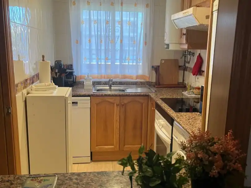 Kitchen of Flat for sale in Oropesa del Mar / Orpesa  with Air Conditioner, Terrace and Swimming Pool