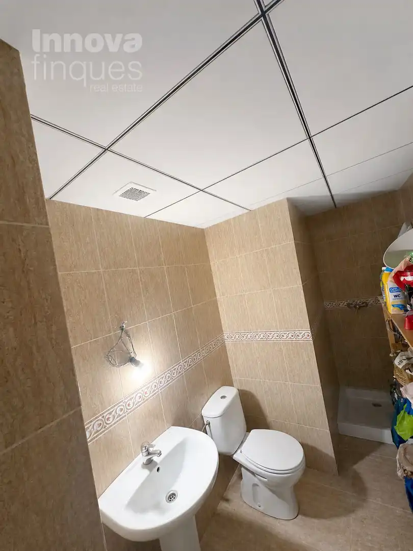 Baño de Piso en venta en Vilanova del Camí con Calefacción