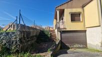 Exterior view of House or chalet for sale in Tomiño  with Private garden, Parquet flooring and Swimming Pool