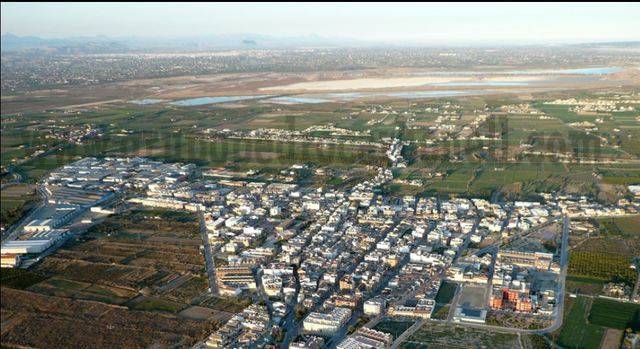 Nave industrial en Alquiler en Catral