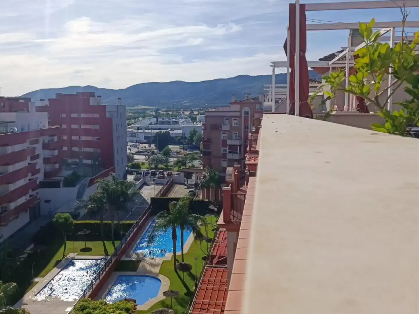 Vista exterior de Àtic en venda en  Córdoba Capital amb Aire condicionat, Piscina i Balcó