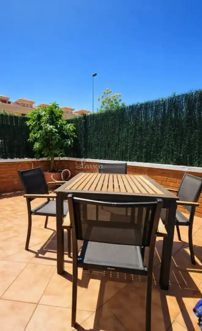 Terrassa de Casa adosada en venda en Sopela amb Calefacció, Jardí privat i Terrassa
