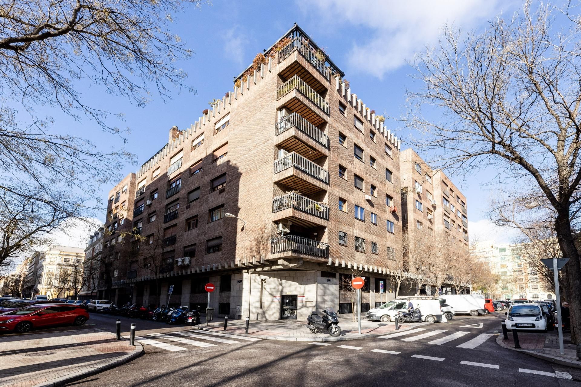 Vista exterior de Oficina de alquiler en  Madrid Capital con Aire acondicionado