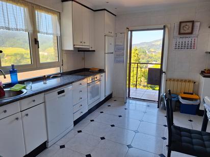 Küche von Einfamilien-Reihenhaus zum verkauf in Ibarra mit Terrasse