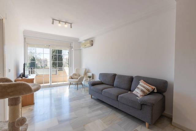 Piso en Venta en Angustias - Chana - Encina