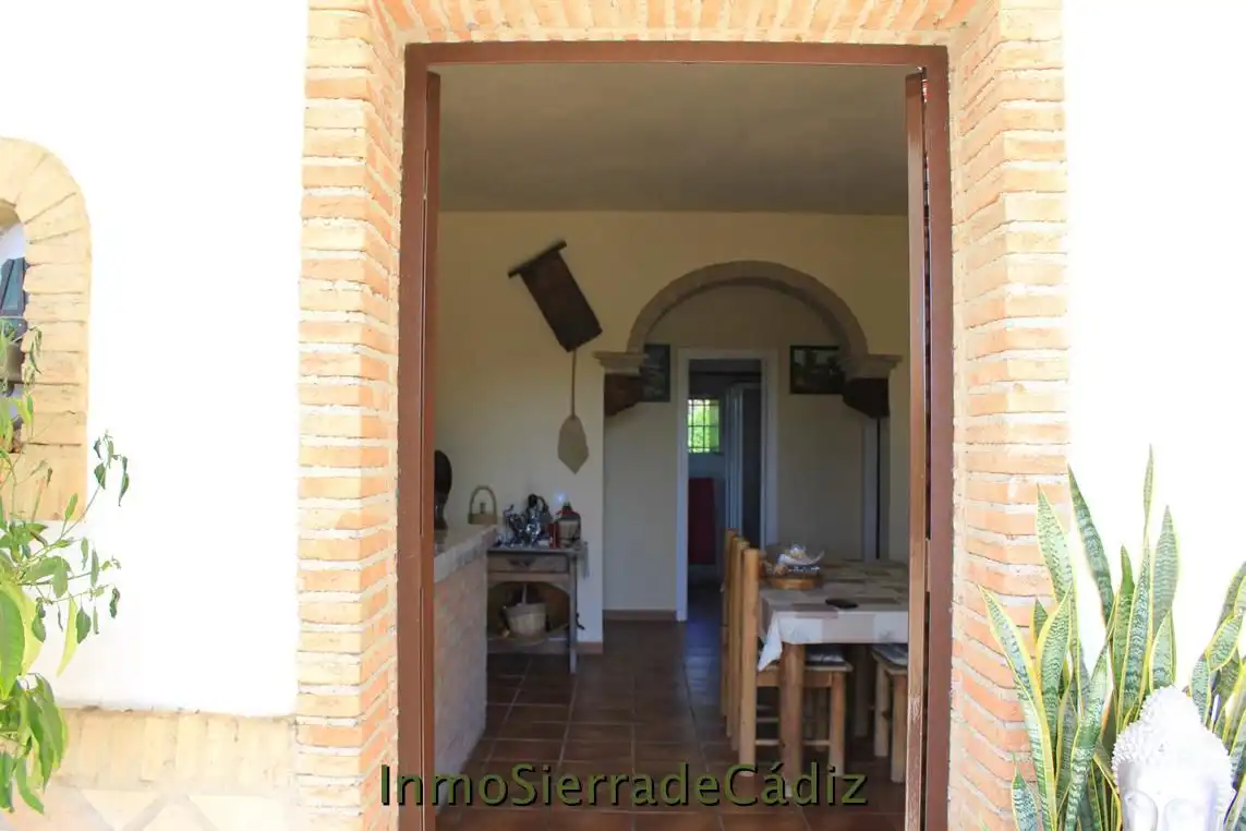 Country house zum Verkauf in Utrera mit Klimaanlage, Heizung und Privatgarten