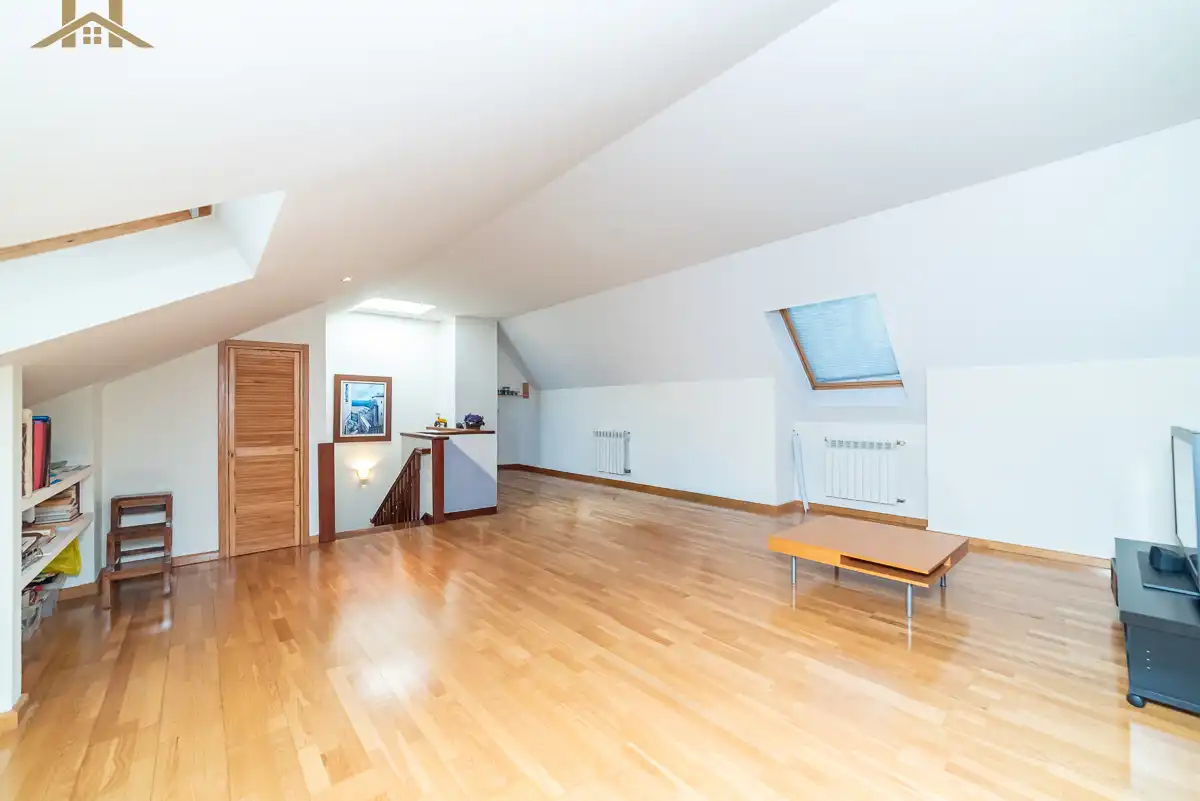 Detached homes for sale in Villanueva del Pardillo  with Air Conditioner, Heating and Private garden