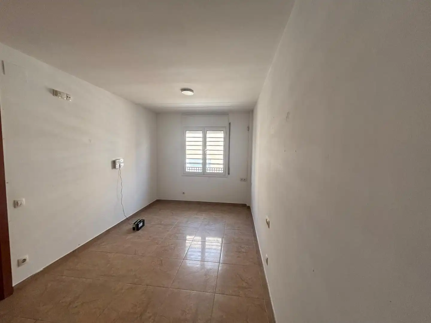 Habitación de Piso en venta en Badalona con Calefacción, Terraza y Trastero