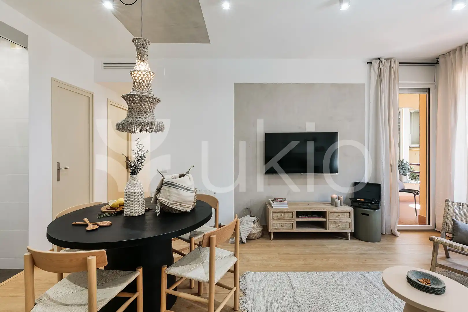 Sala de estar de Apartamento de alquiler en Barcelona con Aire acondicionado, Calefacción y Amueblado
