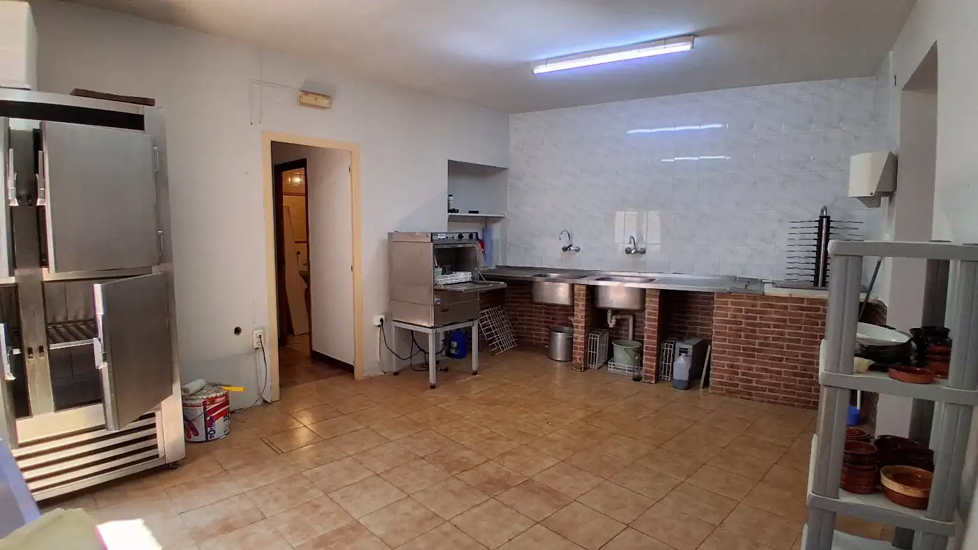Cuina de Casa adosada en venda en La Vilella Baixa amb Aire condicionat, Calefacció i Terrassa