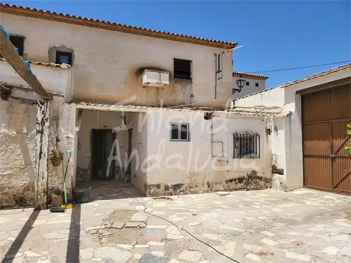 Vista exterior de Casa adosada en venta en Antequera