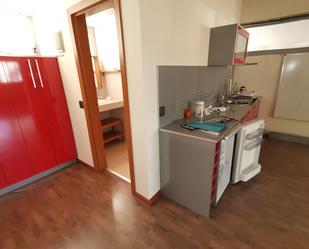 Cuina de Local en venda en Tres Cantos amb Aire condicionat i Calefacció