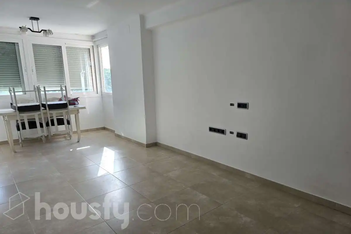 Flat for rent in Carrer Dolçamara, Sant Ildefons