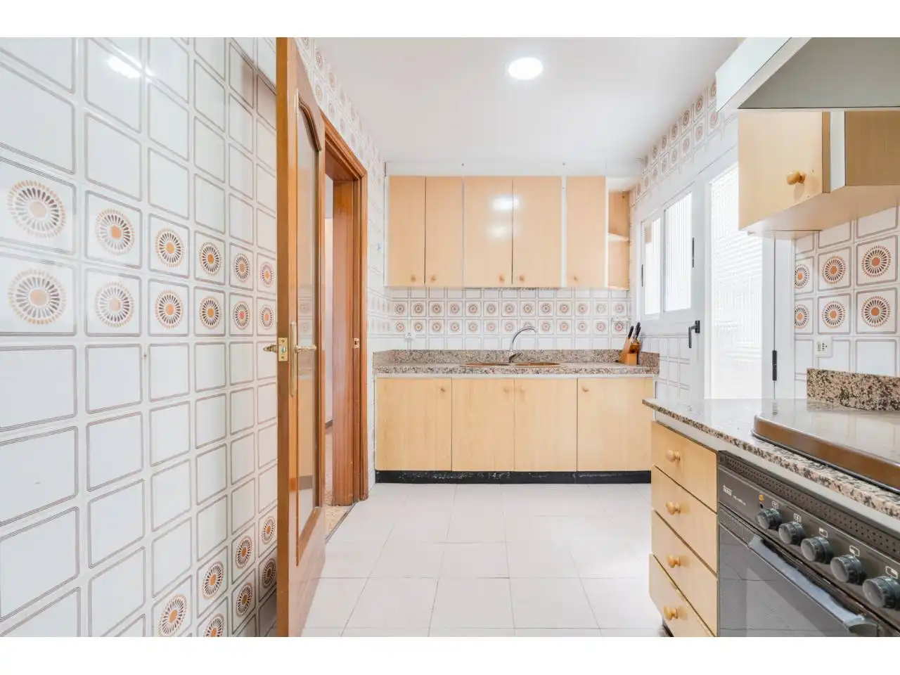 Kitchen of Flat for sale in Terrassa  with Heating and Balcony