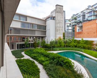 Vista exterior de Apartament de lloguer en  Madrid Capital amb Aire condicionat, Calefacció i Jardí privat