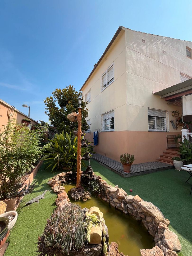 Exterior view of Single-family semi-detached for sale in Vinaròs  with Air Conditioner, Heating and Private garden