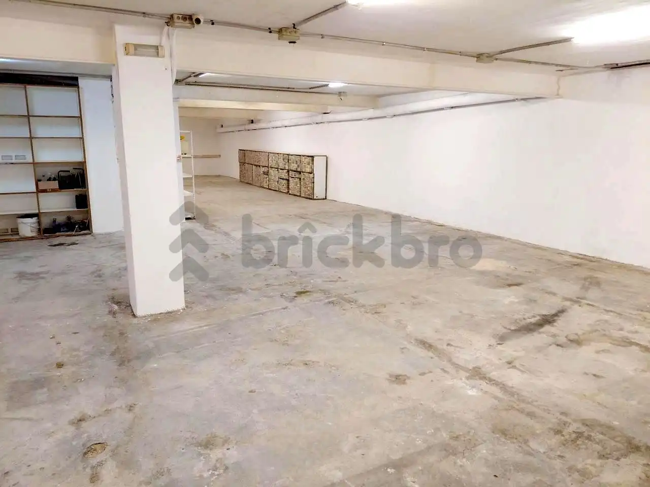 Commercial properties for rent in Esplugues de Llobregat  with Air Conditioner