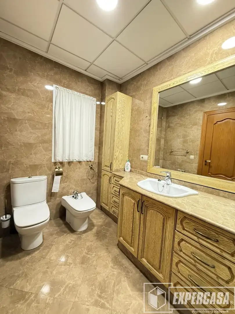 Baño de Casa o chalet de alquiler en Picassent con Calefacción, Terraza y Trastero