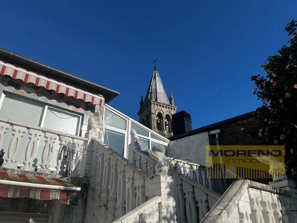 Vista exterior de Casa o xalet en venda en Sarria, Lugo
