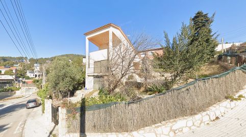 Solvia Inmobiliaria  Chalet independiente Corbera de Llobregat