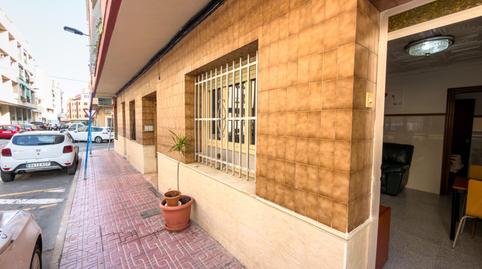 Foto 2 de Planta baixa en venda a Calle Concordia, Las Piscinas Naturales, Torrevieja