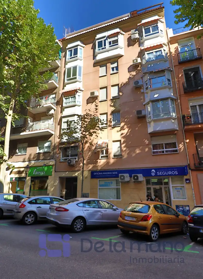 Vista exterior de Piso de alquiler en Madrid con Calefacción y Parquet