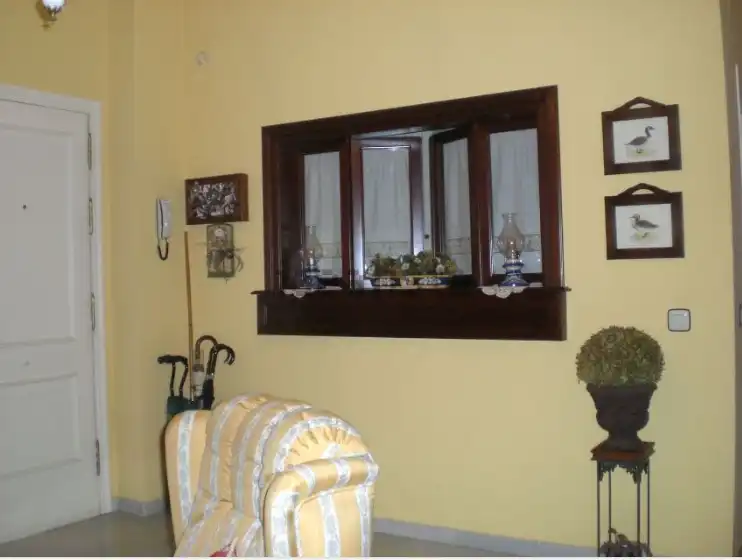 Comedor de Planta baja de alquiler en Sevilla con Aire acondicionado, Calefacción y Amueblado