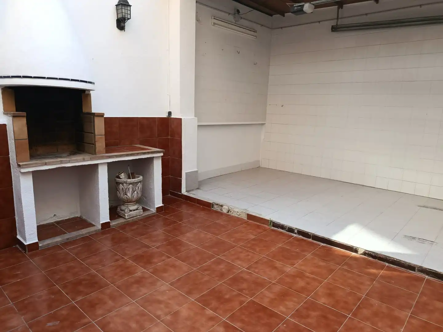 Erdgeschoss zum Verkauf in Badalona mit Klimaanlage, Heizung und Parkett