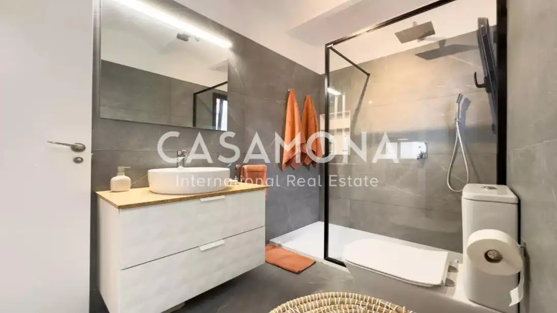 Badezimmer von Wohnungen zur Miete in Barcelona mit Klimaanlage, Möbliert und Balkon