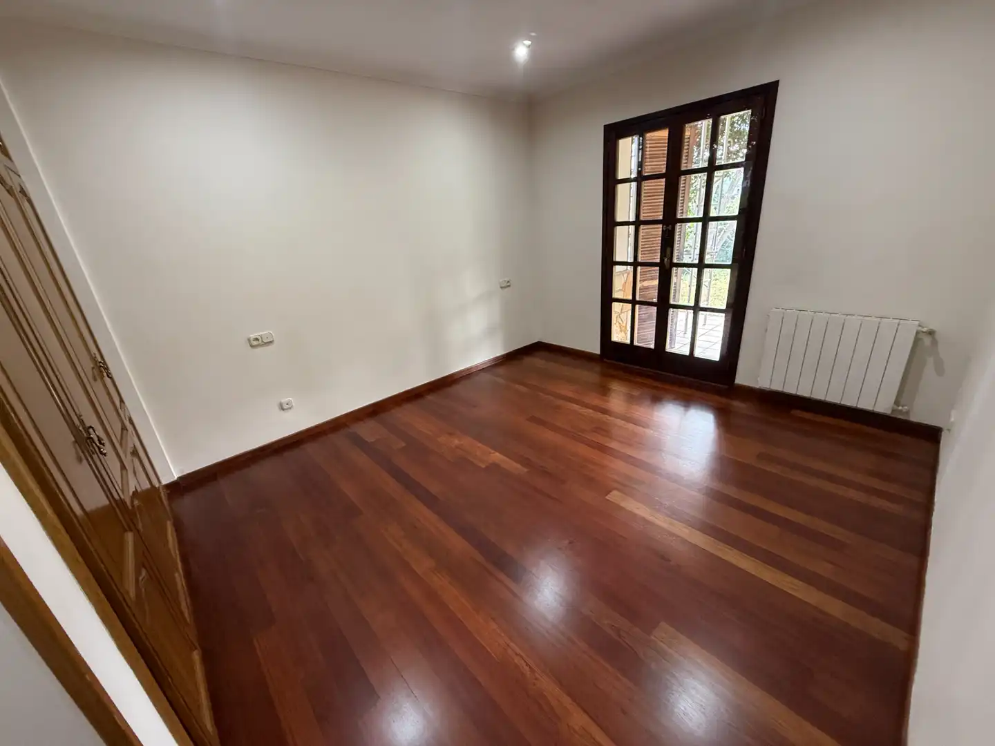 Haus oder Chalet zum Verkauf in Gijón  mit Heizung, Privatgarten und Parkett