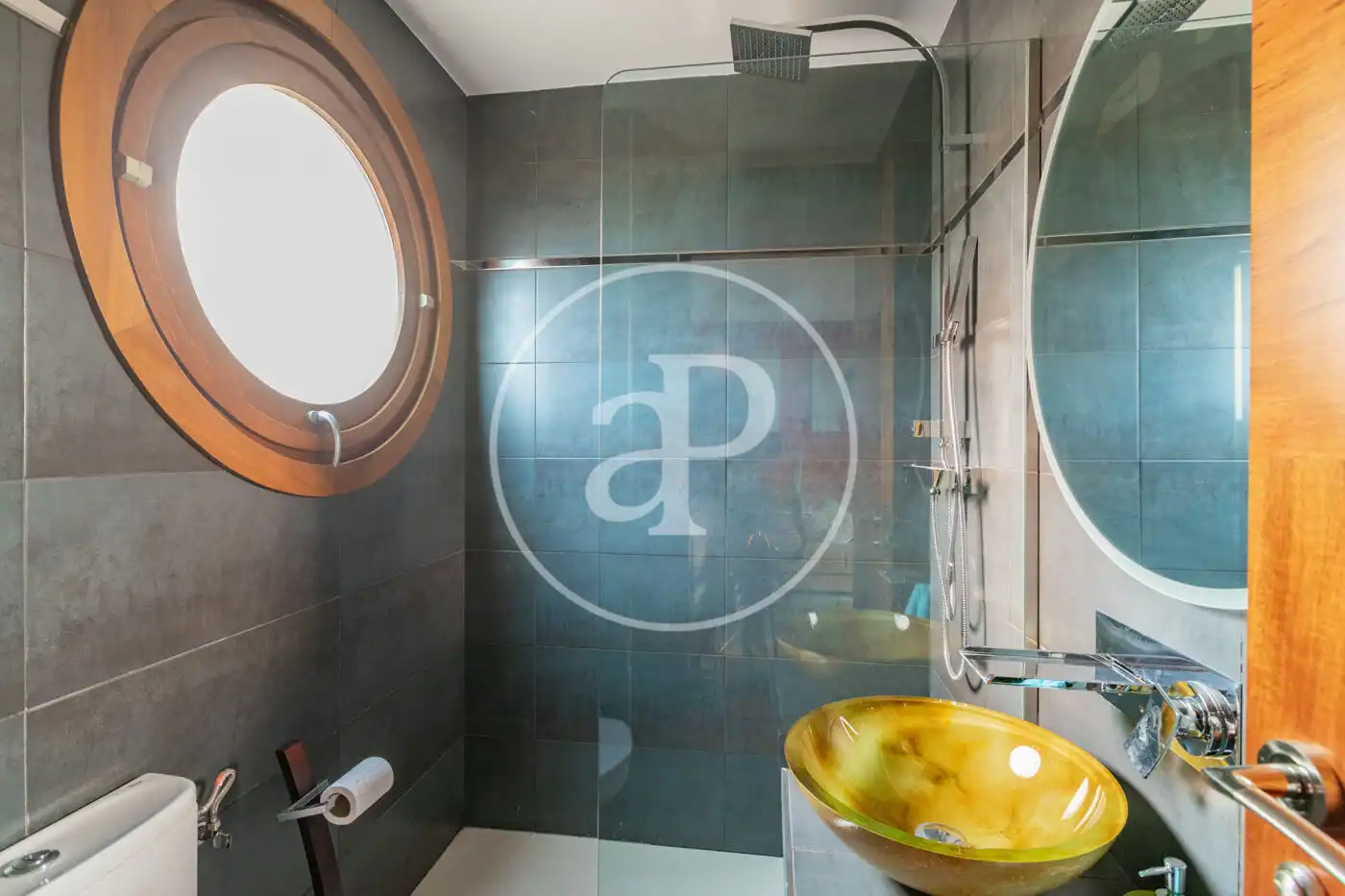 Baño de Casa o chalet en venta en Madrid con Aire acondicionado, Calefacción y Jardín privado
