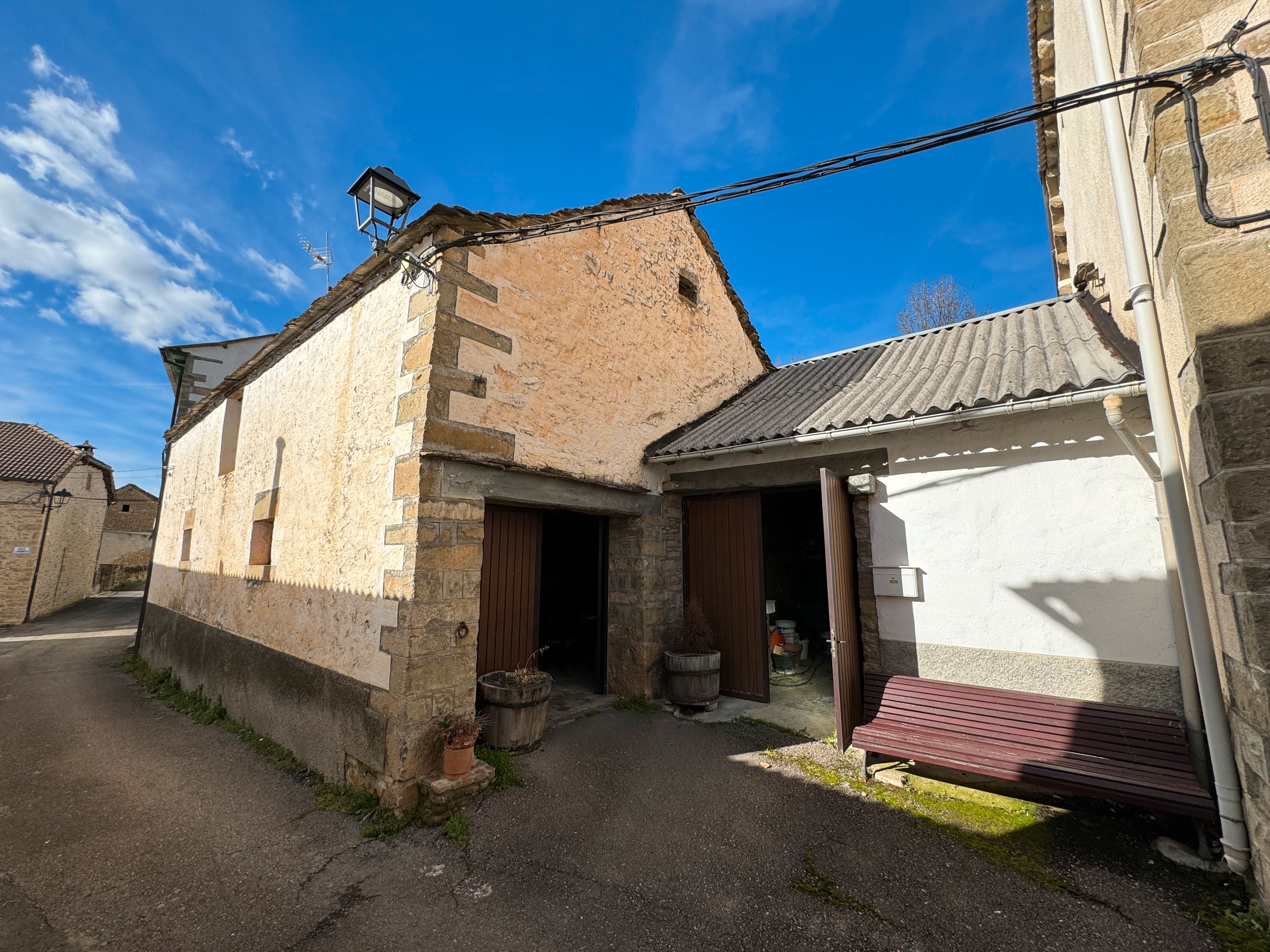Vista exterior de Finca rústica en venda en Jaca amb Jardí privat, Terrassa i Traster