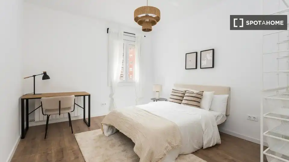 Bedroom of Flat for rent in Barcelona  with Air Conditioner, Heating and Furnished